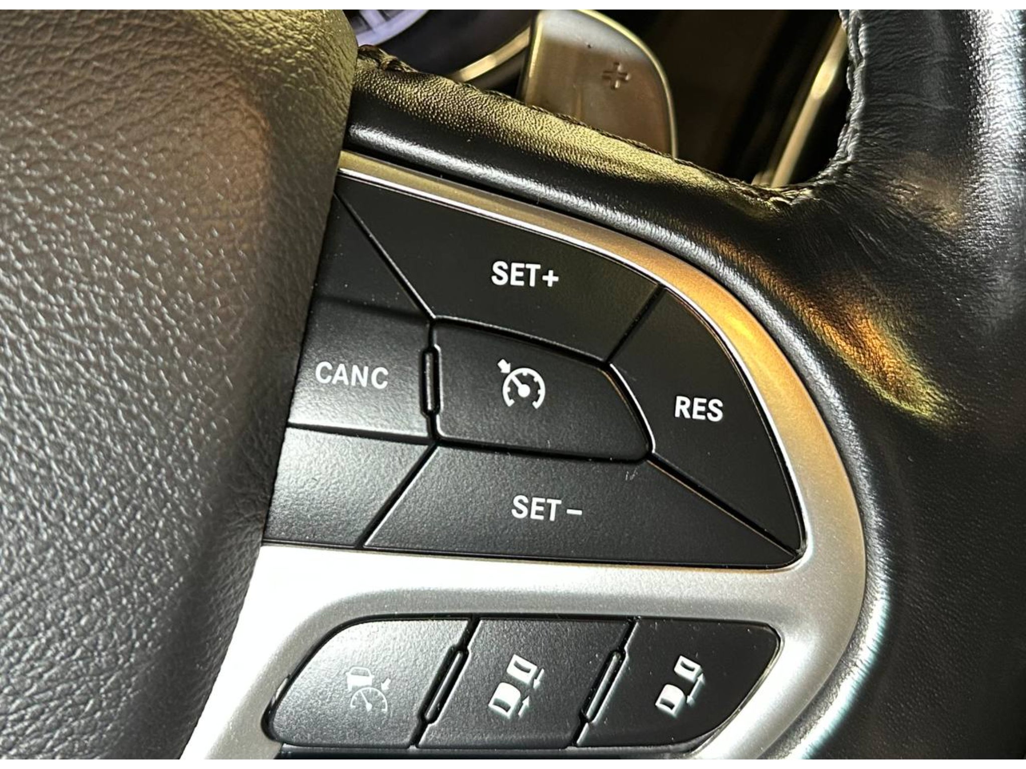 2020 Jeep Grand Cherokee Summit
