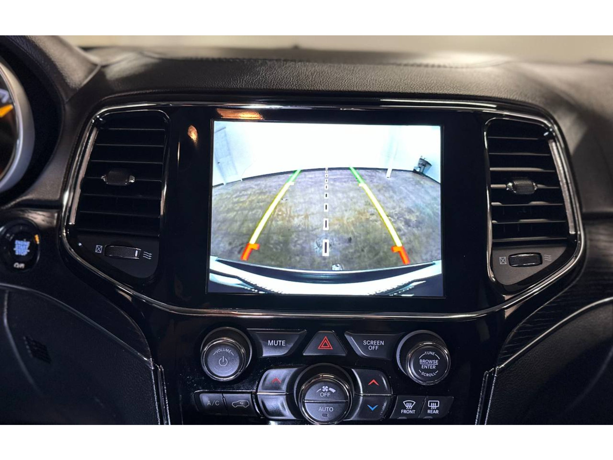 2020 Jeep Grand Cherokee Summit