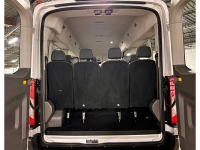 2023 Ford Transit Wagon XLT