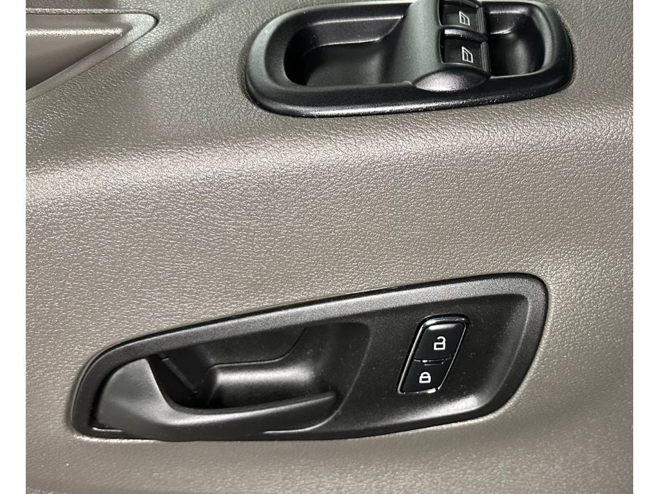 2024 Ford Transit Wagon XLT