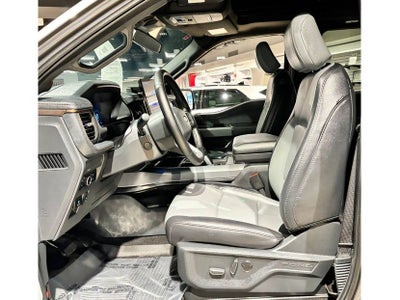 2025 Ford F-150 Lightning LARIAT