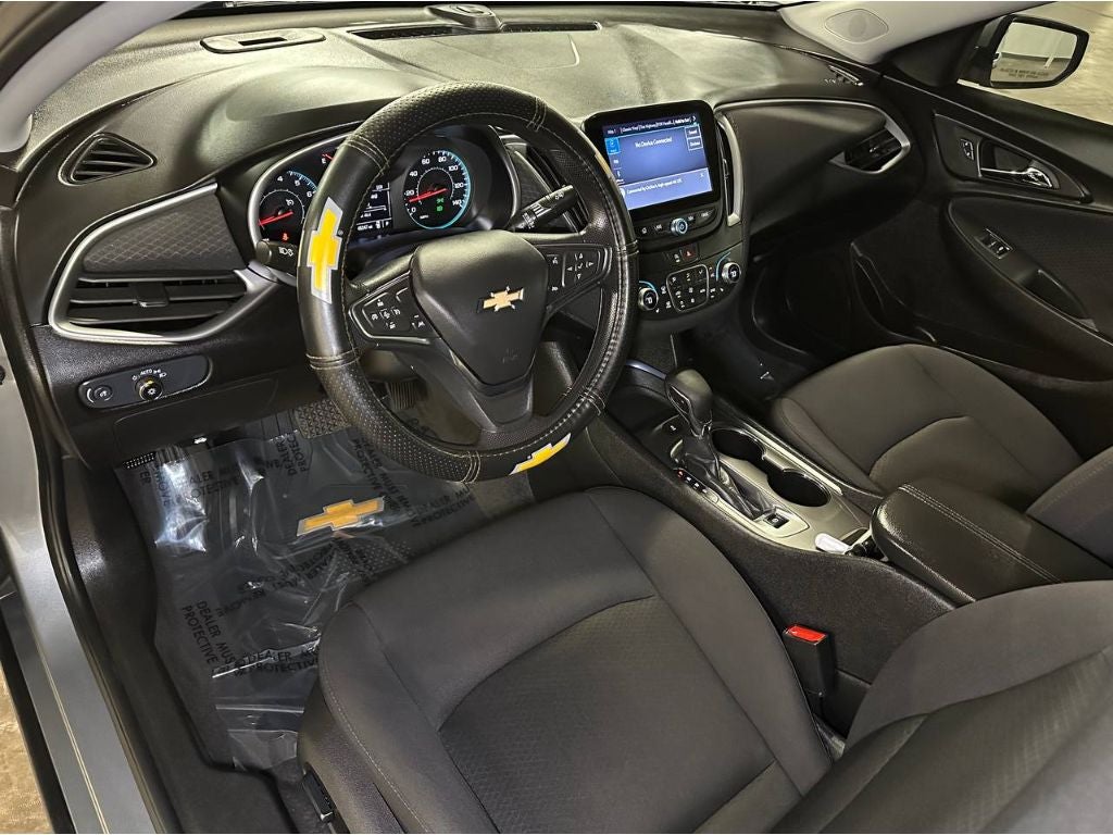 2025 Chevrolet Malibu LT