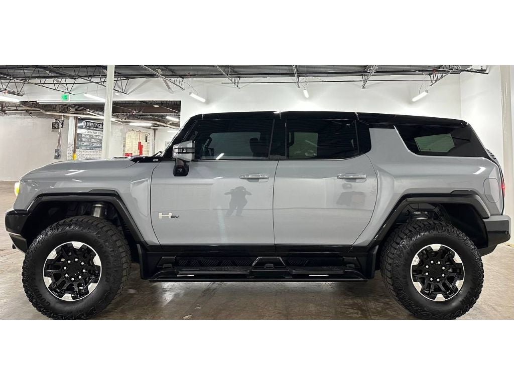 2024 GMC Hummer EV SUV 2X