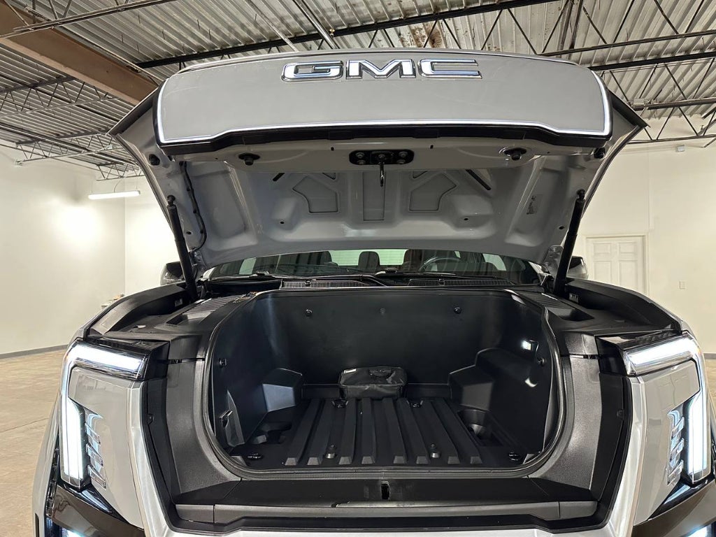 2024 GMC Sierra EV Denali Edition 1