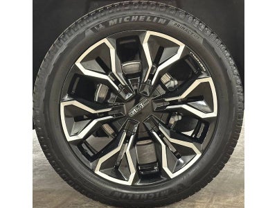 2024 GMC Sierra EV Denali Edition 1