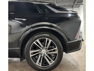 2024 Cadillac Lyriq Lux-2