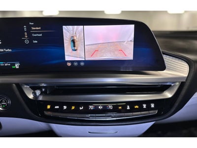 2024 Cadillac Lyriq Lux-2