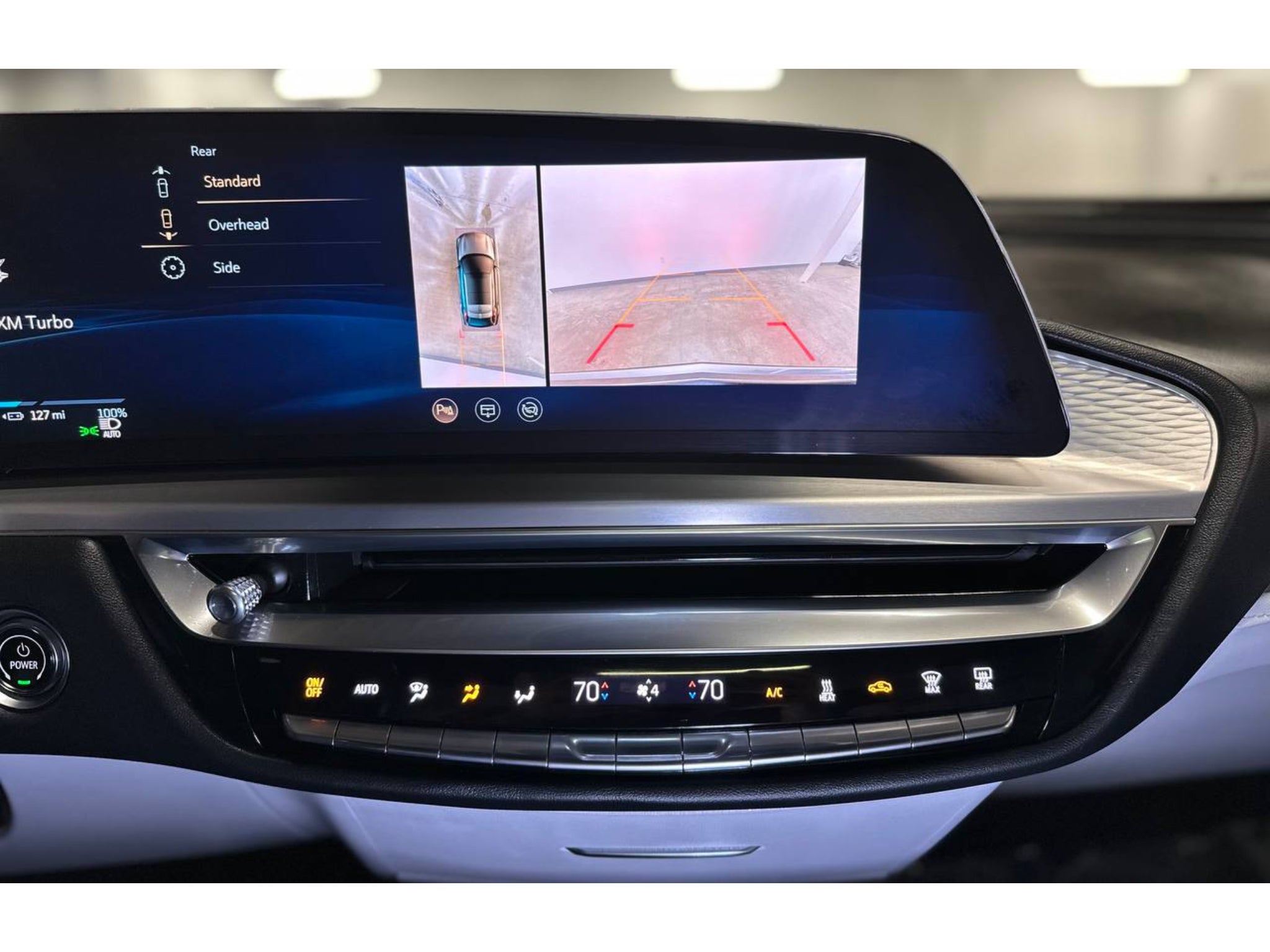 2024 Cadillac Lyriq Lux-2