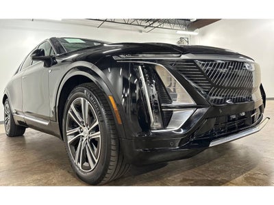 2024 Cadillac Lyriq Lux-2