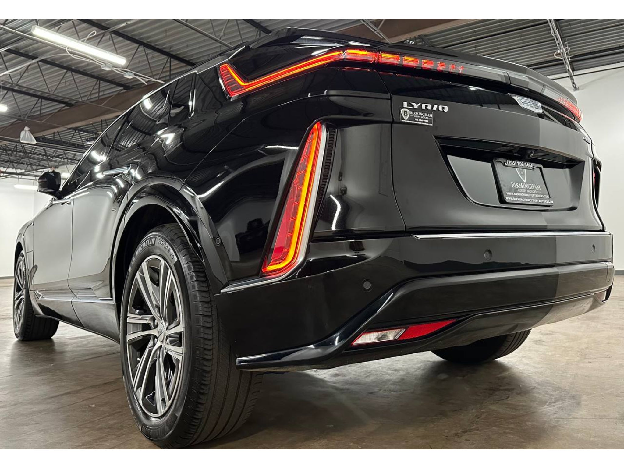2024 Cadillac Lyriq Lux-2