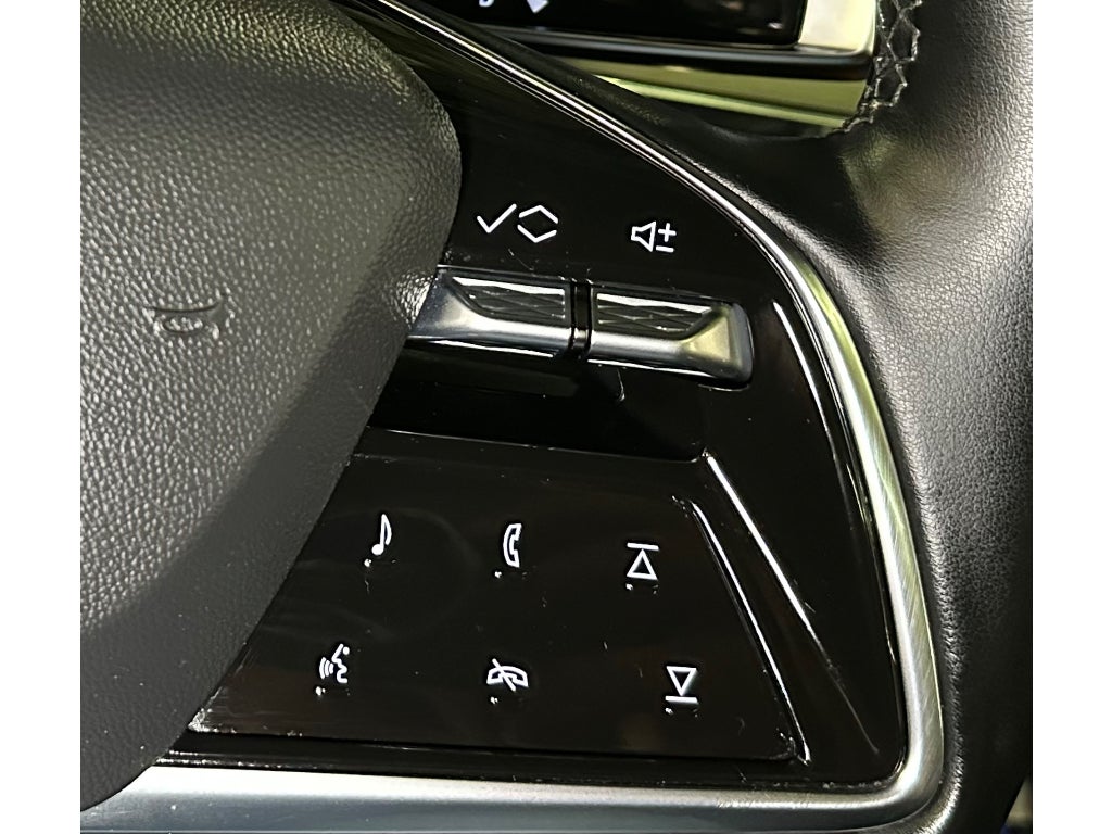2024 Cadillac Lyriq Sport-2