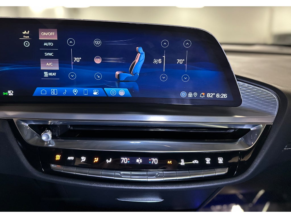 2024 Cadillac Lyriq Sport-2