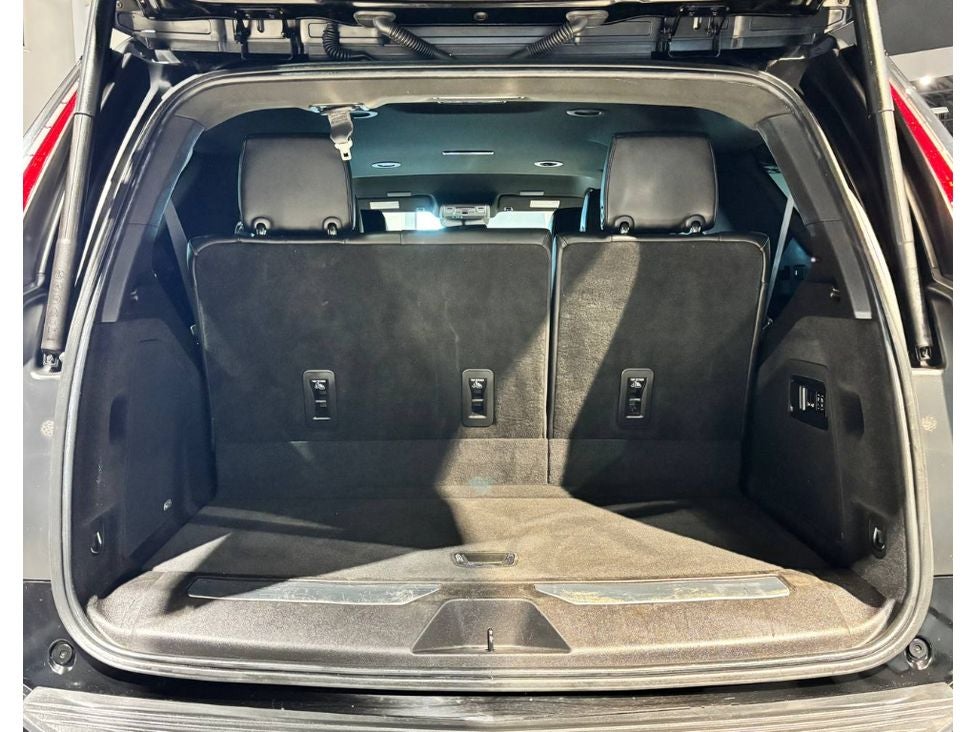 2021 Cadillac Escalade Luxury