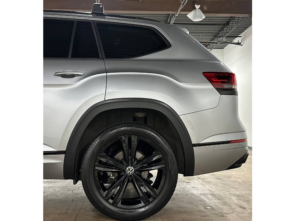 2023 Volkswagen Atlas 3.6L V6 SEL R-Line Black