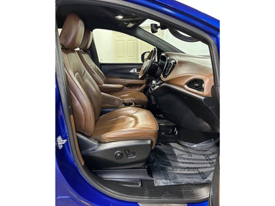 2020 Chrysler Pacifica Hybrid Limited