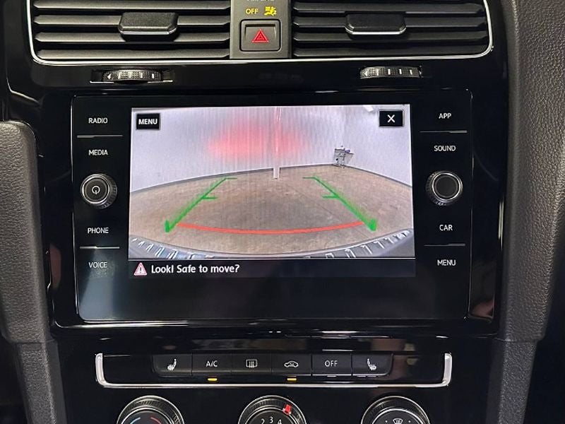 2019 Volkswagen Golf GTI SE