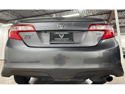 2014 Toyota Camry SE