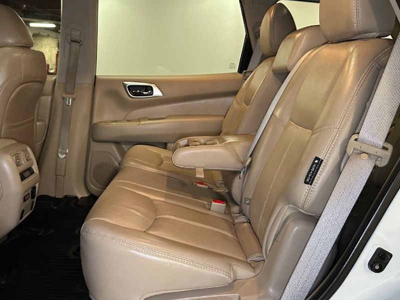 2020 Nissan Pathfinder Platinum