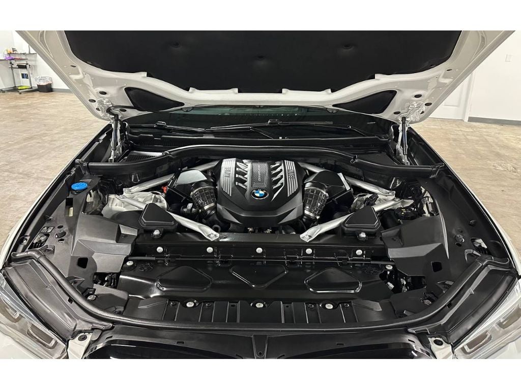 2023 BMW X5 M50i