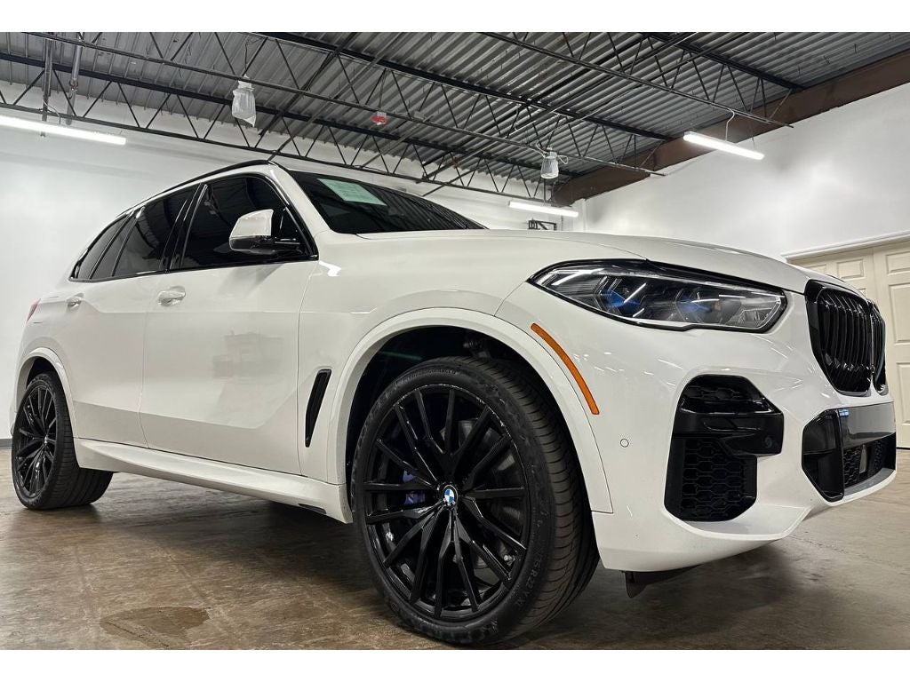 2023 BMW X5 M50i