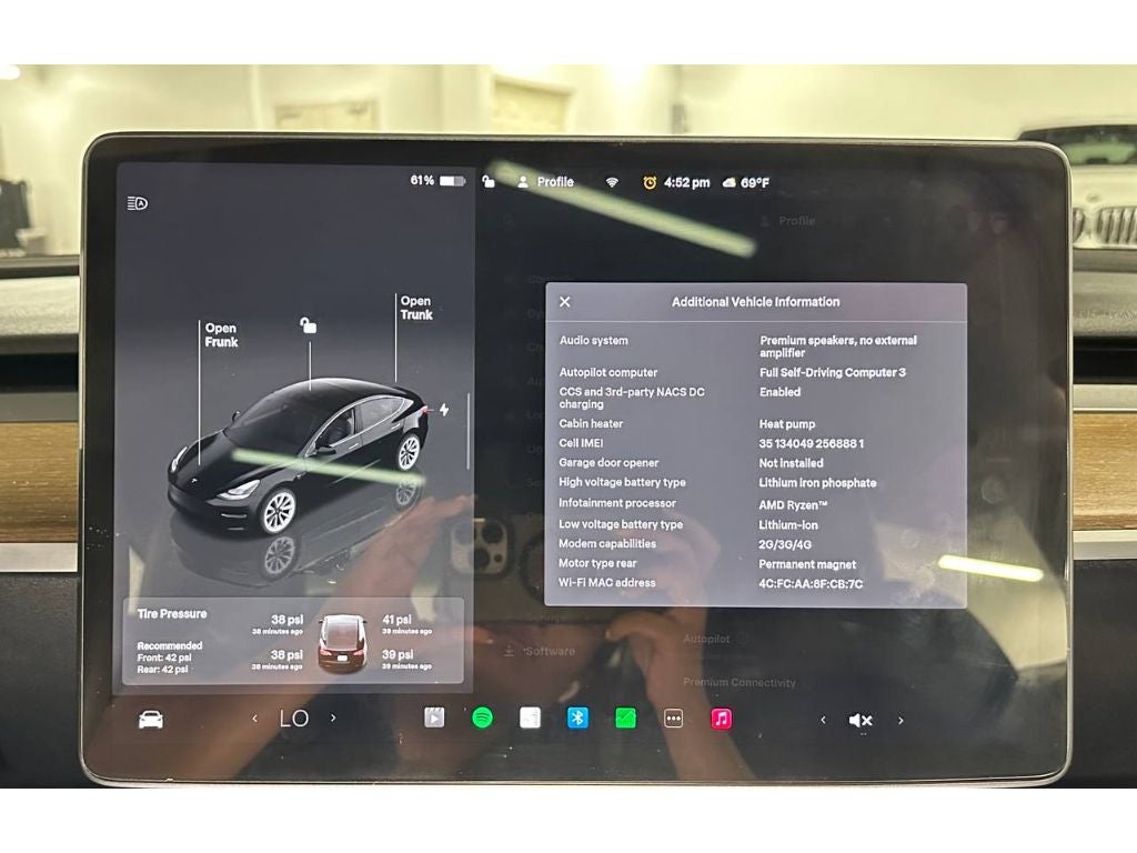 2023 Tesla Model 3 Base
