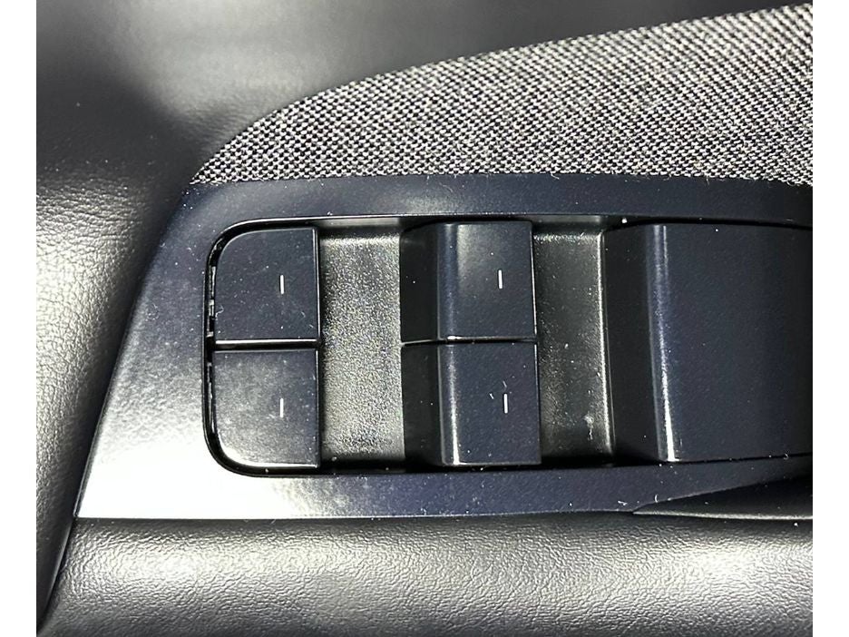 2024 Tesla Model S Base