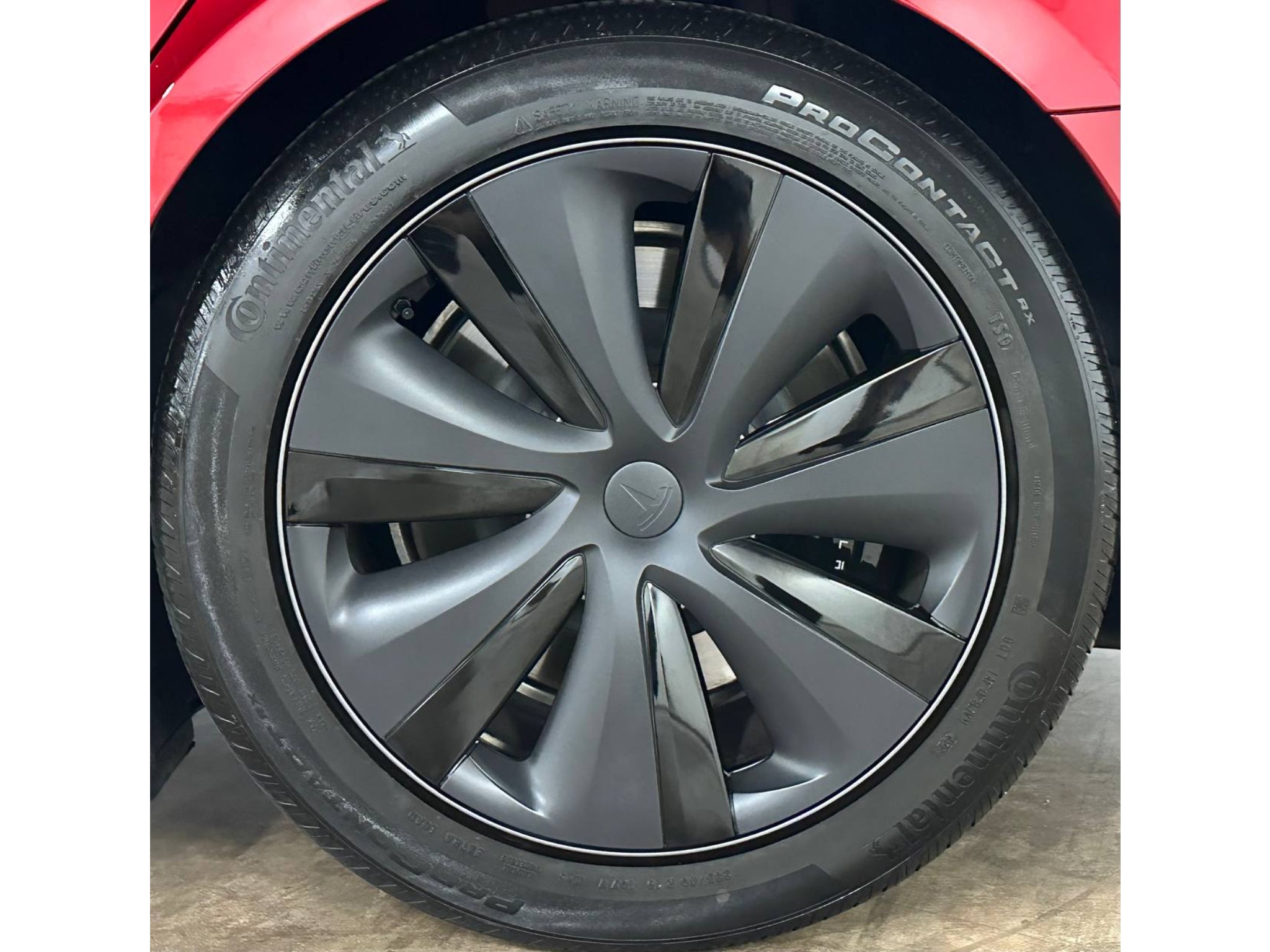 2024 Tesla Model S Base