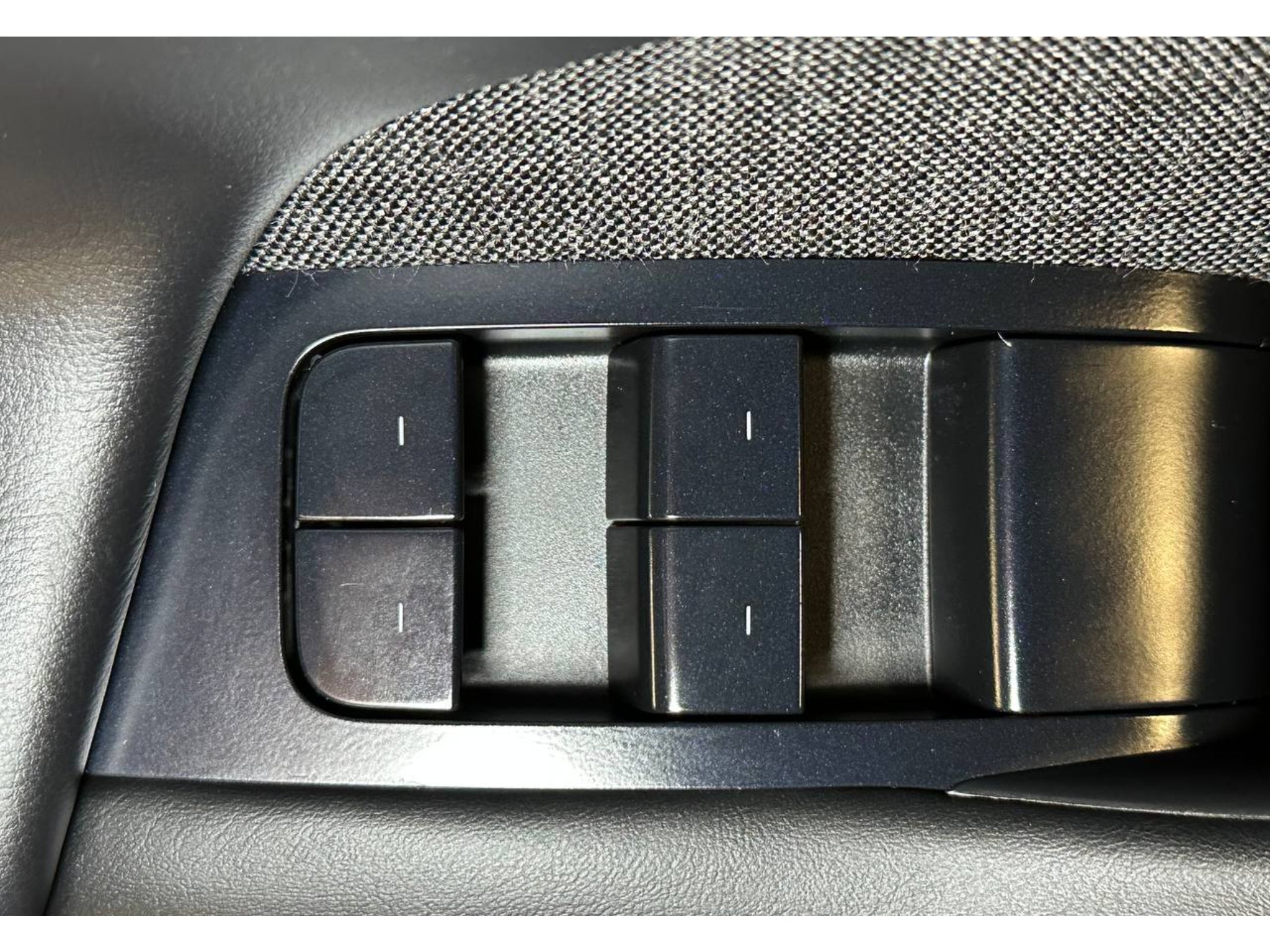 2024 Tesla Model S Base