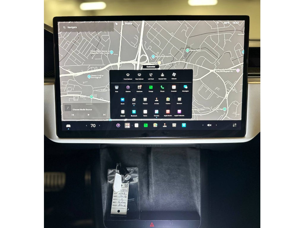 2022 Tesla Model S Plaid