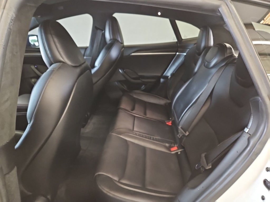 2022 Tesla Model S Plaid