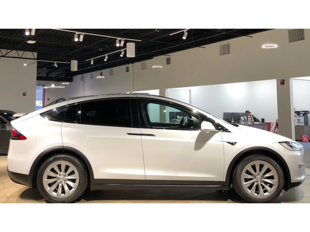 2021 Tesla Model X Long Range