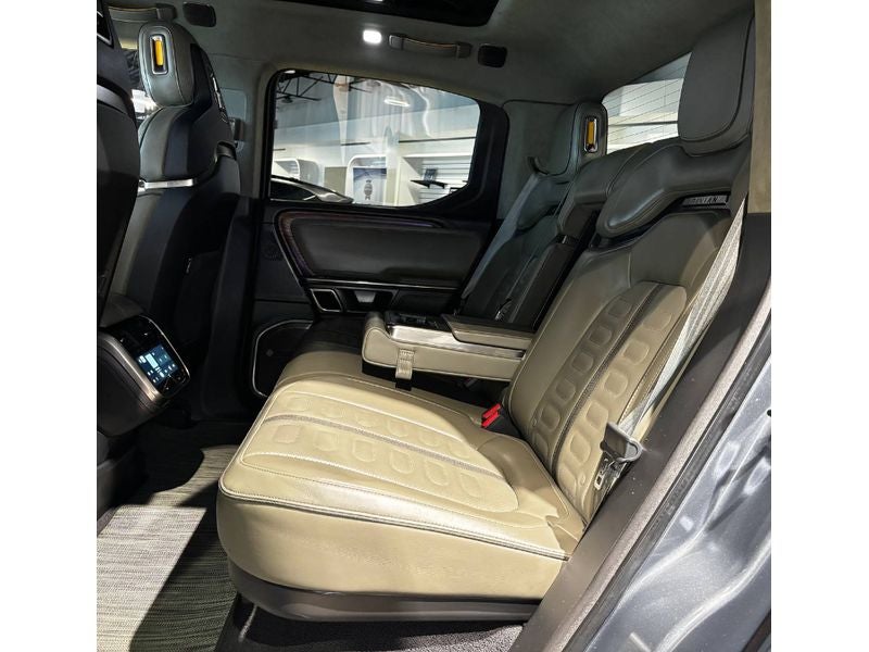 2023 Rivian R1T Adventure