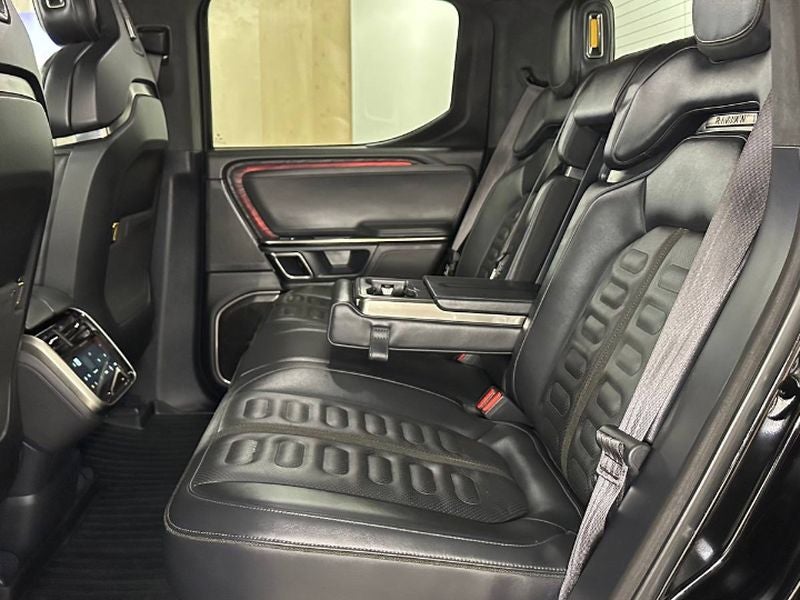 2022 Rivian R1T Adventure