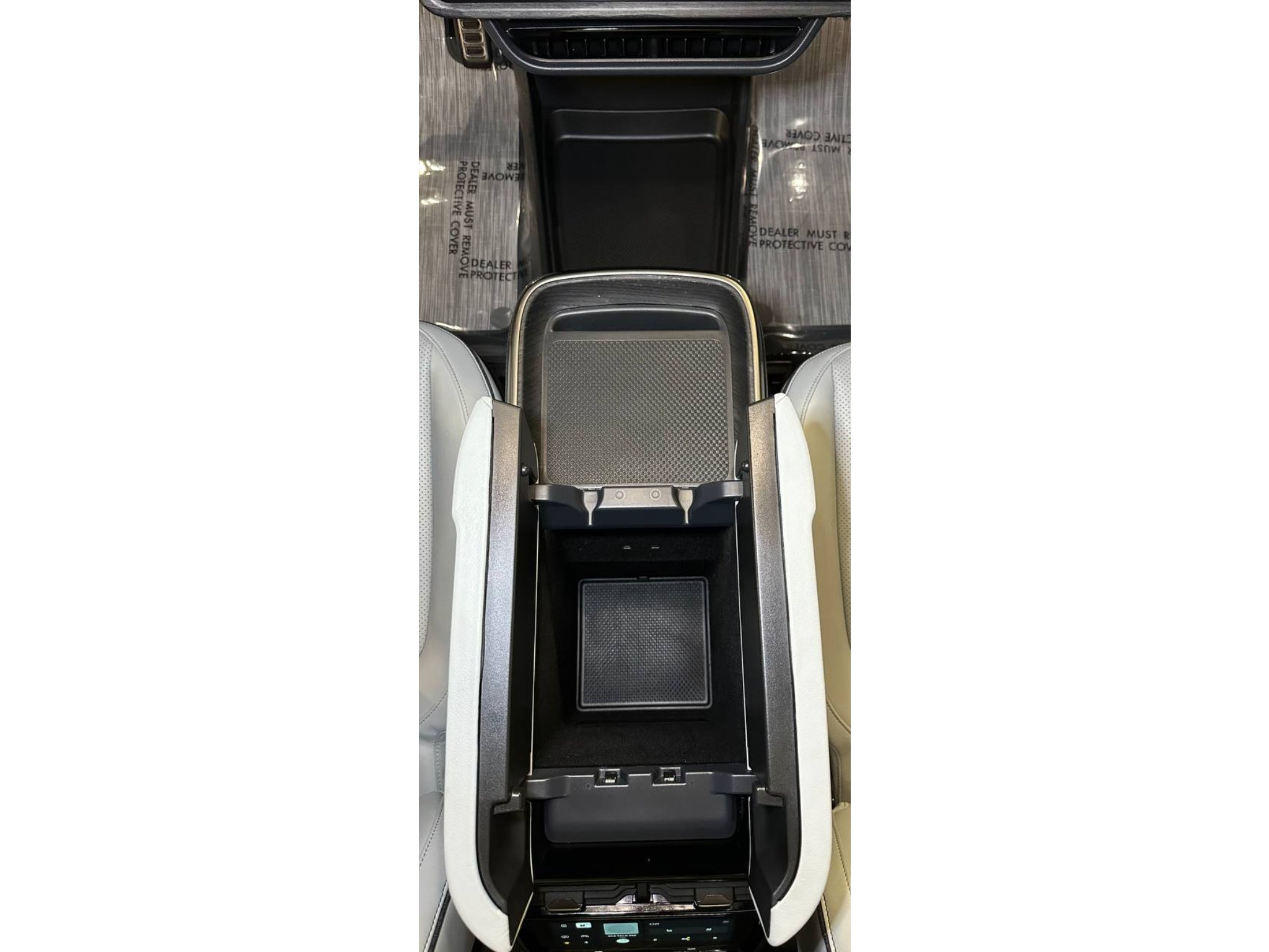 2023 Rivian R1T Adventure - Max Pack
