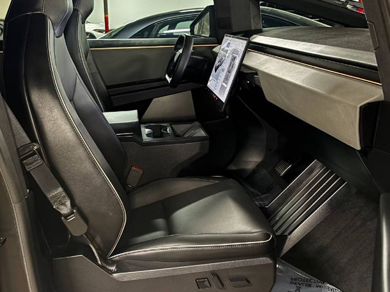 2024 Tesla Cybertruck Base