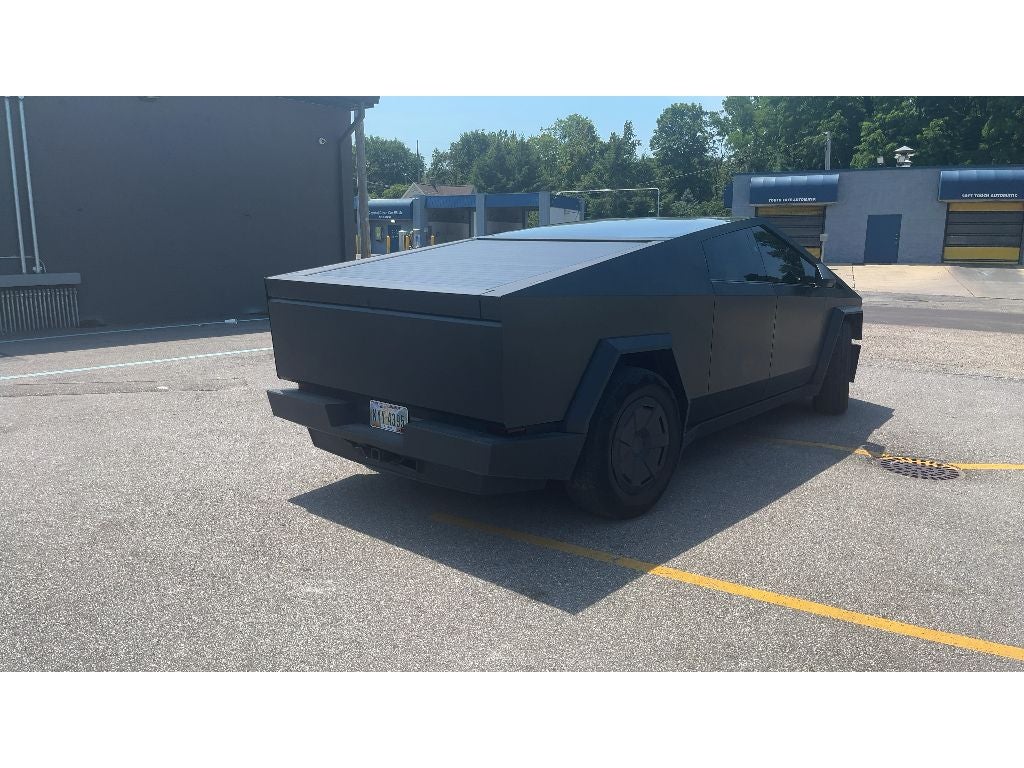 2025 Tesla Cybertruck AWD