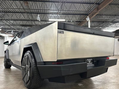 2025 Tesla Cybertruck Cyberbeast