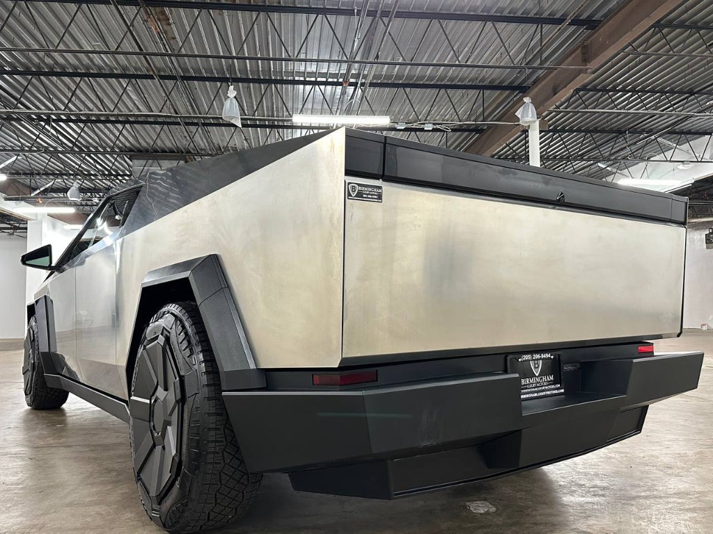 2025 Tesla Cybertruck Cyberbeast