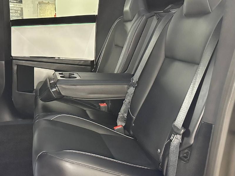 2024 Tesla Cybertruck Cyberbeast