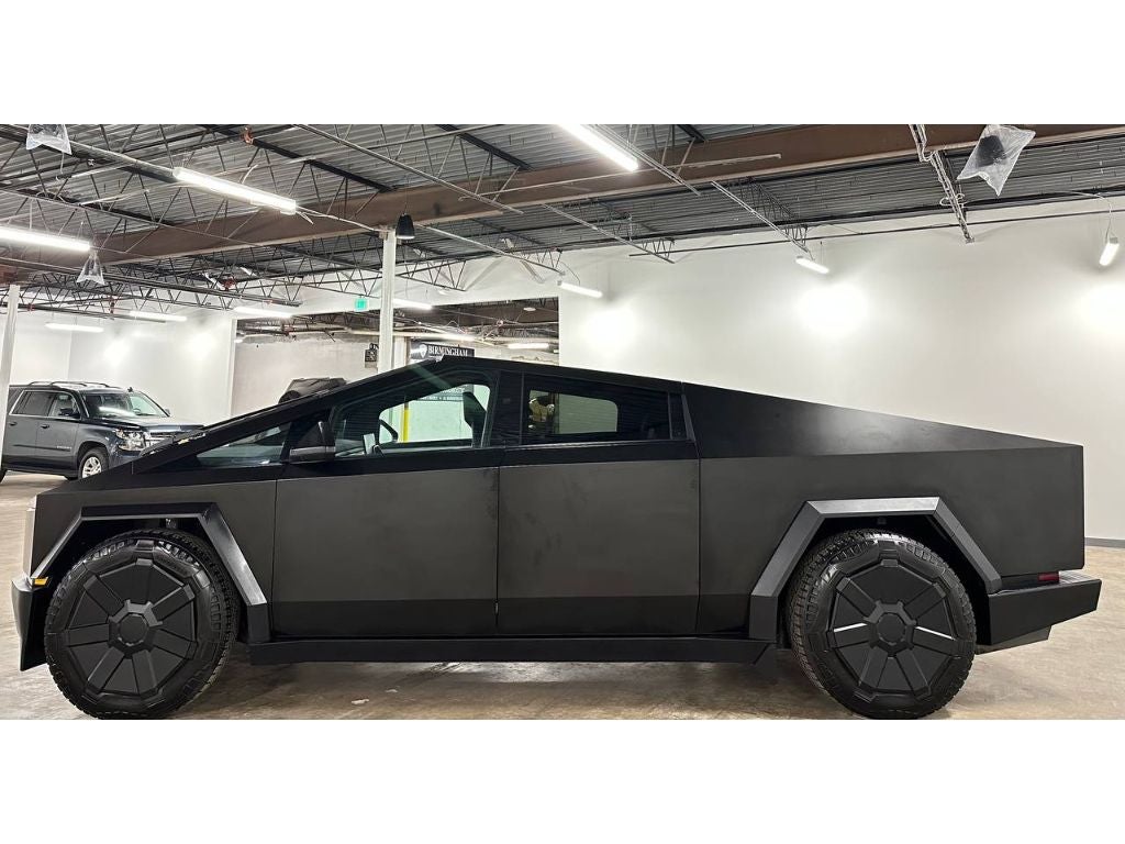 2024 Tesla Cybertruck Cyberbeast