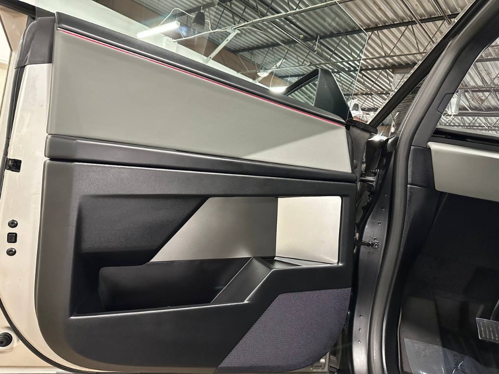 2024 Tesla Cybertruck Cyberbeast