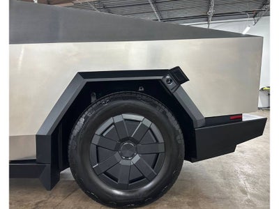 2025 Tesla Cybertruck Cyberbeast