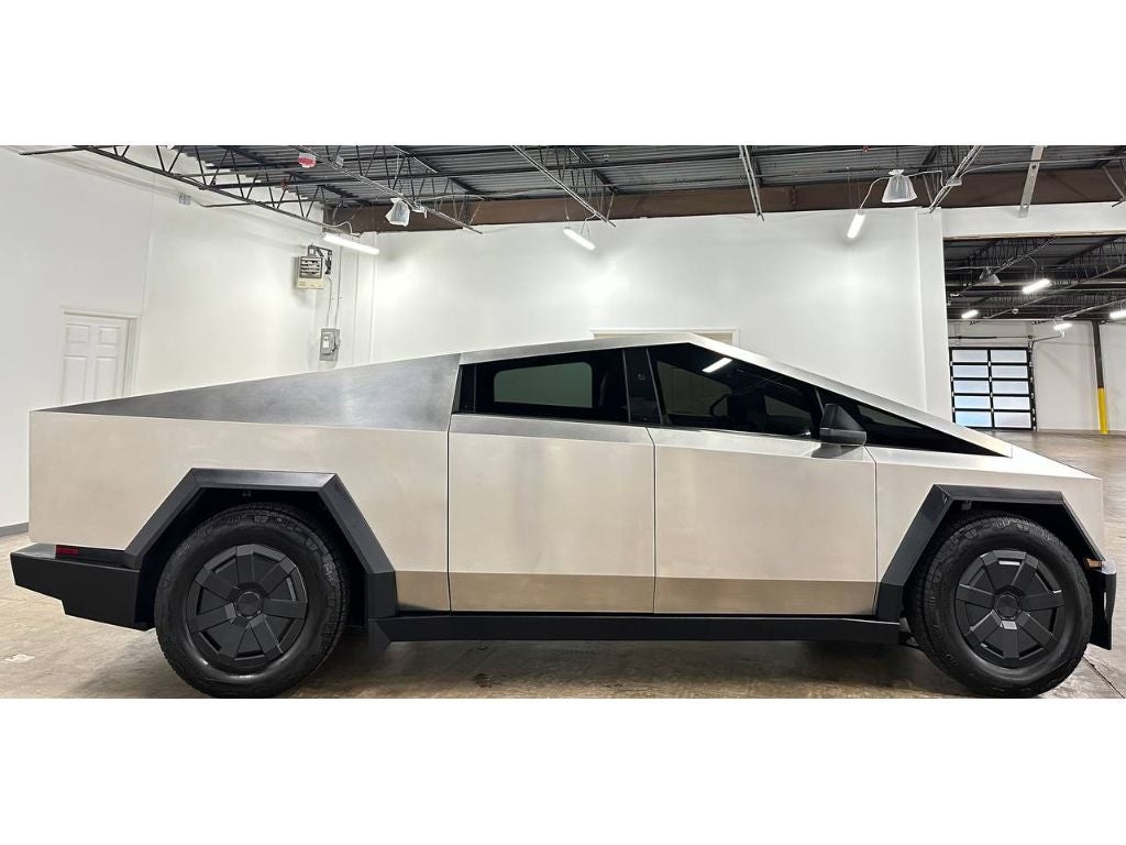 2025 Tesla Cybertruck Cyberbeast