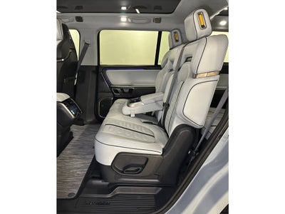 2023 Rivian R1S Adventure DUAL-Motor