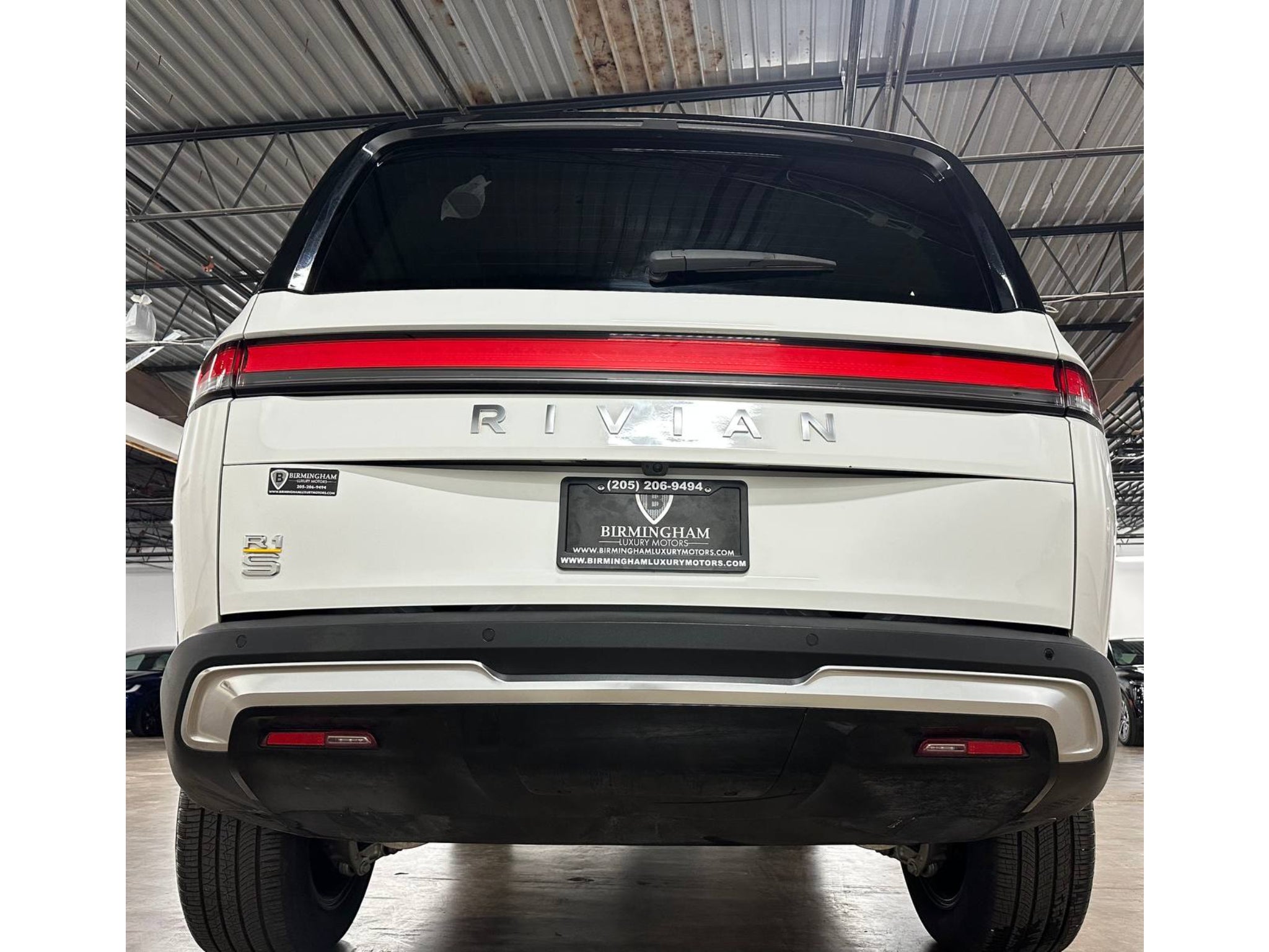 2024 Rivian R1S Adventure - Large Pack