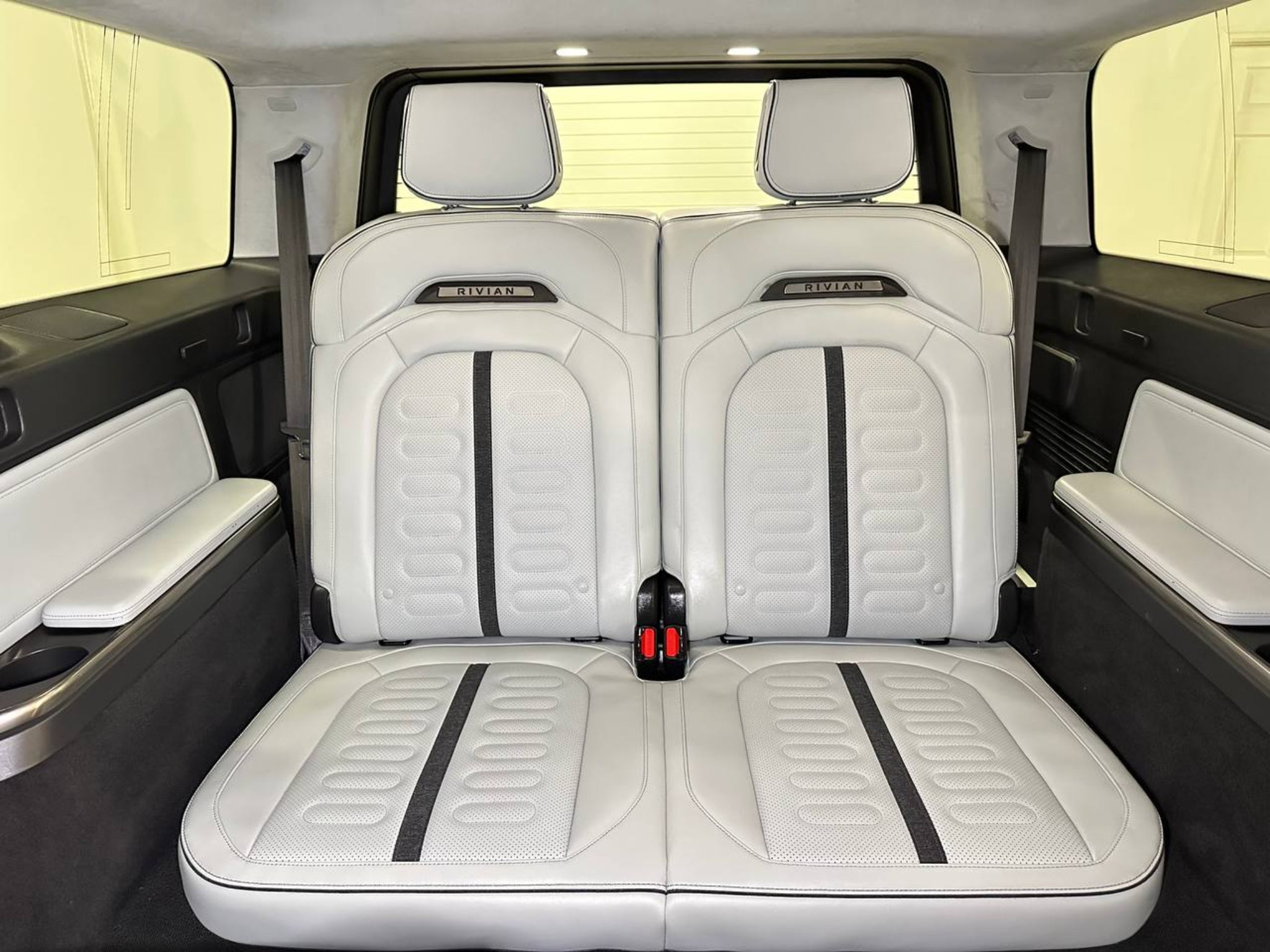 2024 Rivian R1S Adventure - Large Pack