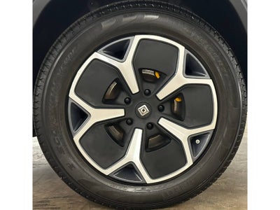 2024 Rivian R1S Adventure
