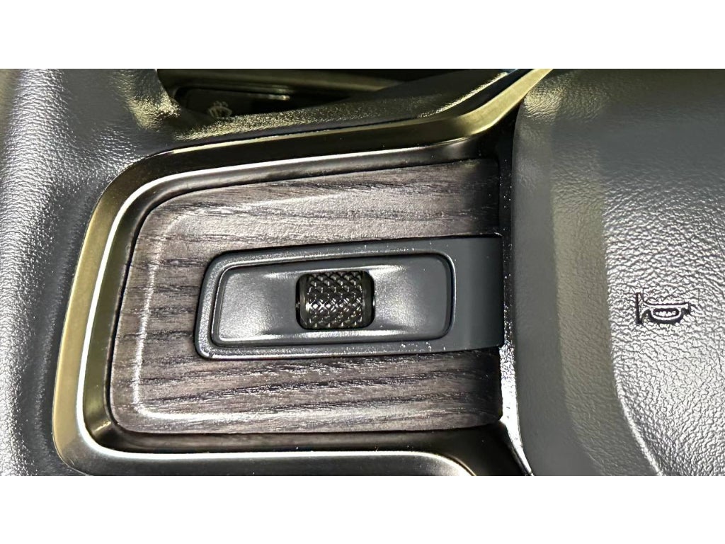 2024 Rivian R1S Adventure