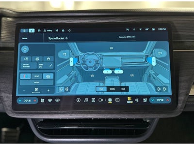2024 Rivian R1S Adventure