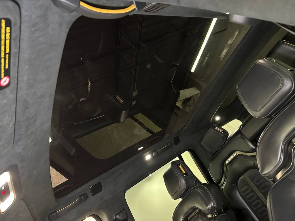 2024 Rivian R1S Adventure